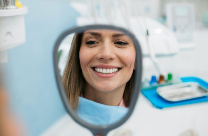 Voici comment faire pour blanchir ses dents sans utiliser de produits chimiques !