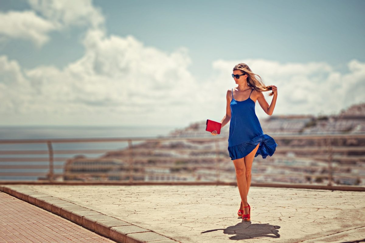 Mode 2023 : Découvrez ces robes d'été incontournables de chez Mango, Zara et H&M pour la saison estivale !
