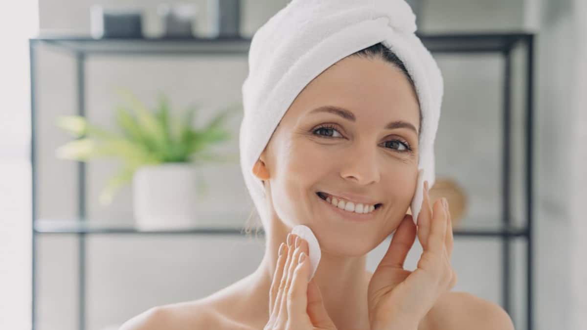 Soin visage : 3 gestes pour soigner votre peau au coucher ! 