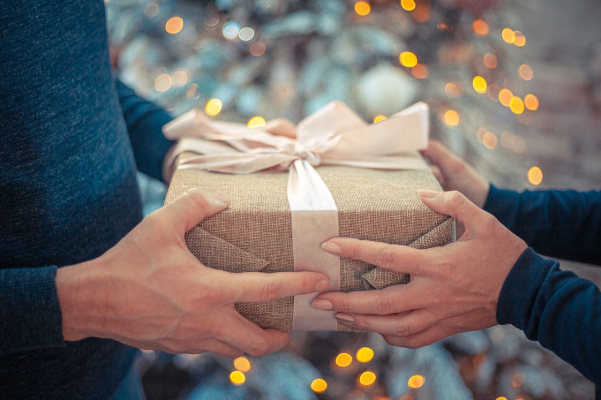 Noël 2023 : Toutes nos idées de cadeaux personnalisés pour faire plaisir à vos proches avec Wonderbox cette année !