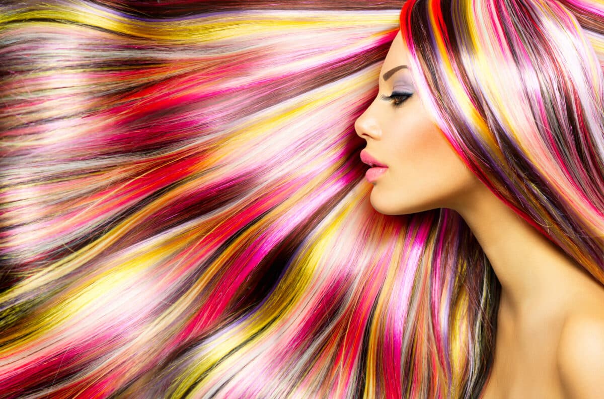 Sublimer vos cheveux avec de la cire colorante