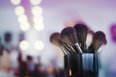 Maquillage : Ce blush à la texture étonnante est le nouveau favori des influenceuses beauté en ce début d'année !