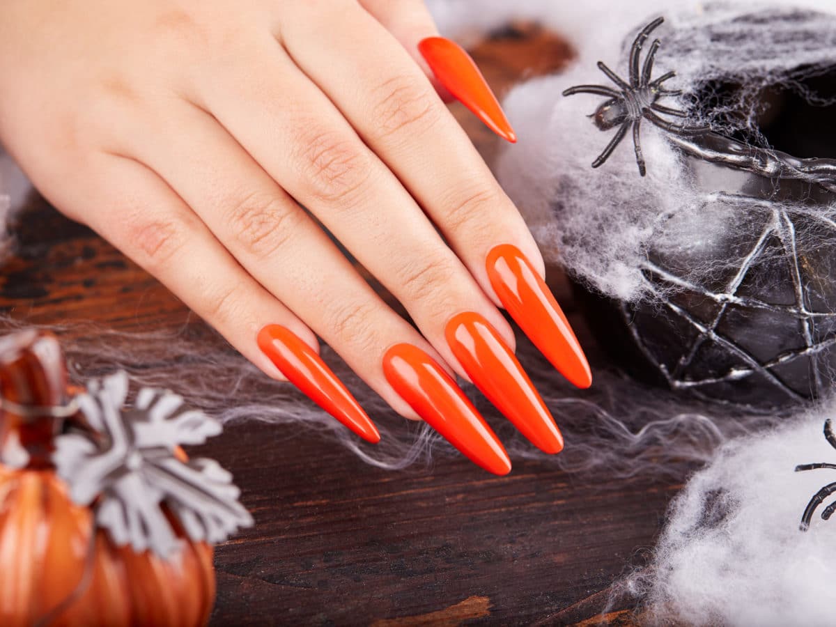 Des ongles excessivement longs