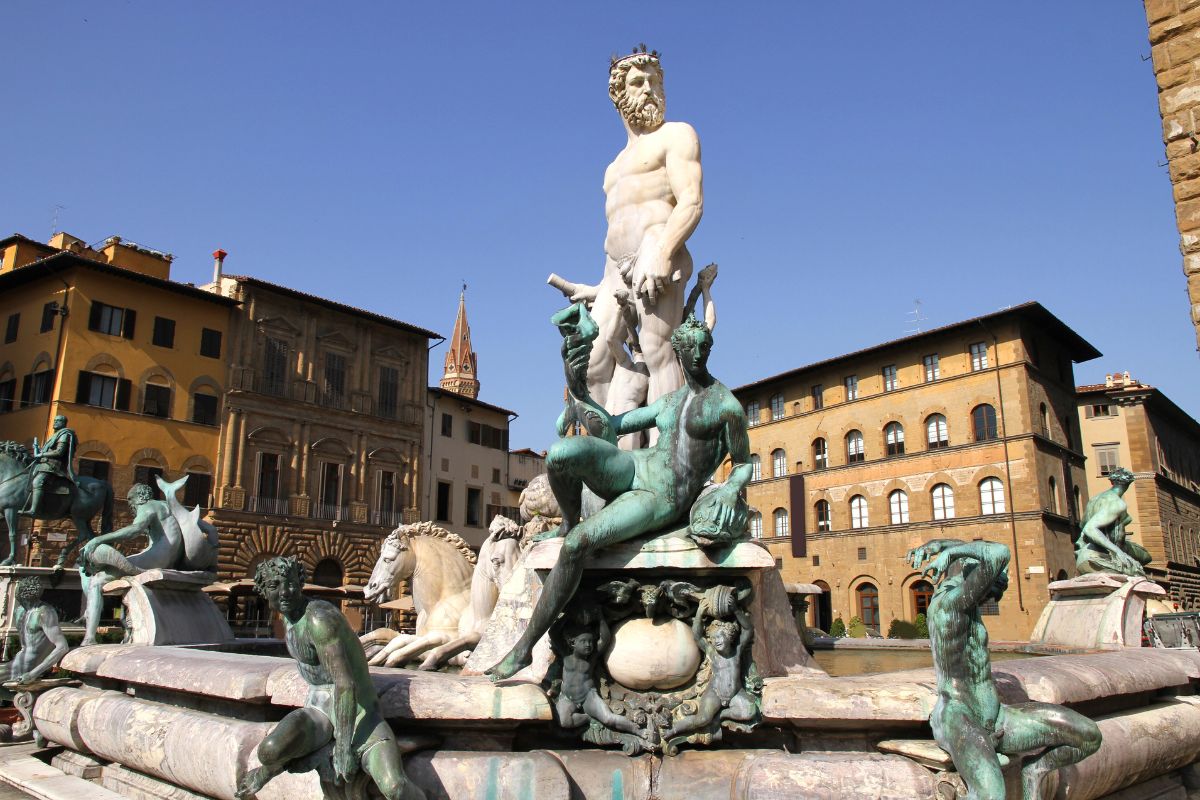 Fontaine de Neptune sur la Piazza della Signoria à Florence en Italie.