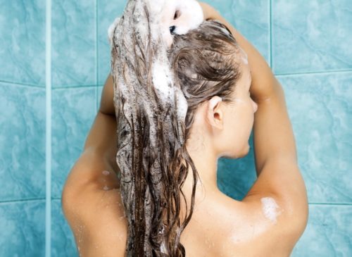 Un shampoing adapté à la perte de cheveux