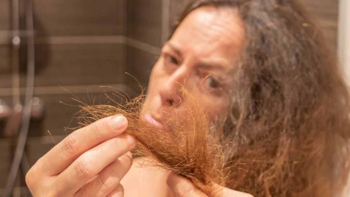Chute des cheveux pendant la ménopause