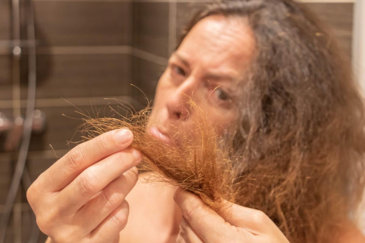 Chute des cheveux pendant la ménopause