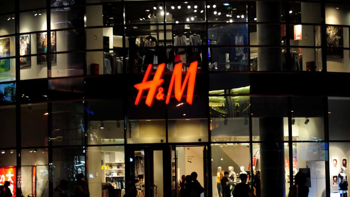 le blazer à sequins de chez H&M
