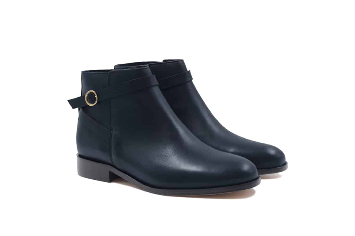 Les bottines plates, une tendance incontournable pour allier confort et style.