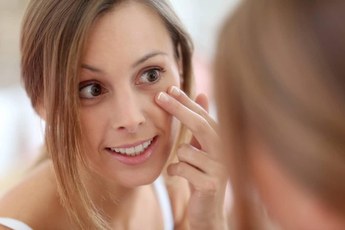 Adoptez vite ce geste pour appliquer votre mascara et lifter votre regard !