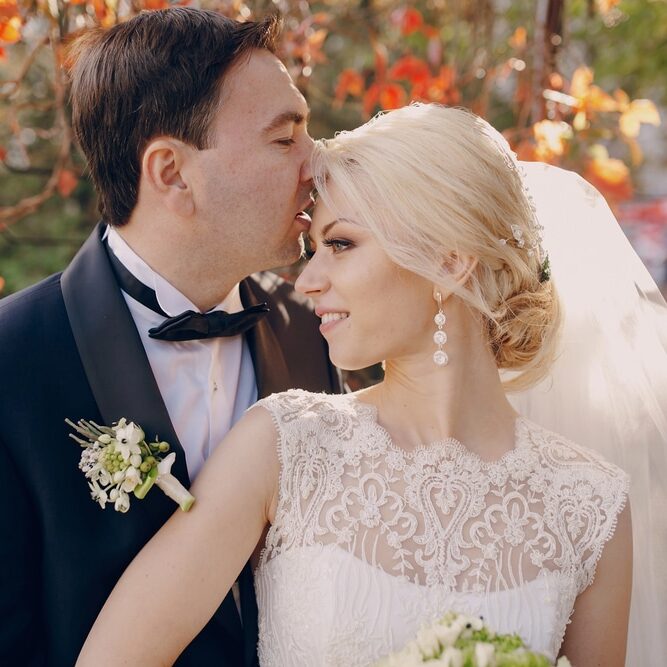 Idées romantiques pour vos noces de bois