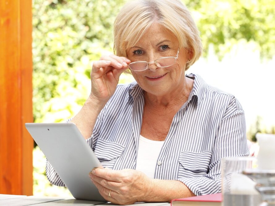 Le montant idéal d'une pension de retraite pour une femme seule