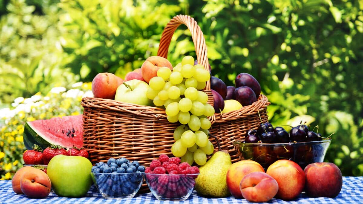 Ces 3 fruits que l'on adore sont aussi les plus contaminés, selon 60 Millions de consommateurs !